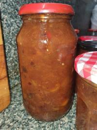Rhonda's Spicy Mango Chutney